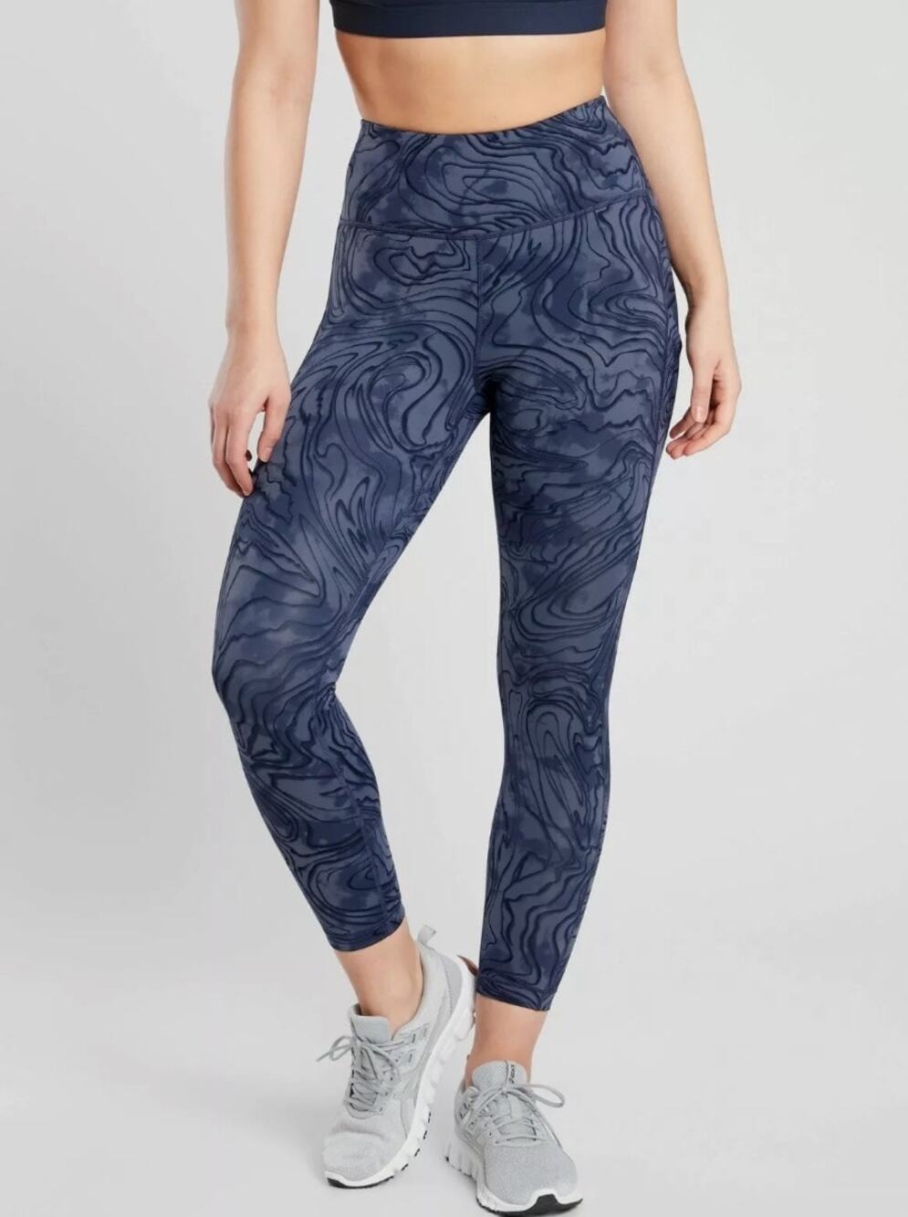 ATHLETA Ultimate Stash Pocket Tight Leggings Blue Swirl Fluidity Medieval Small